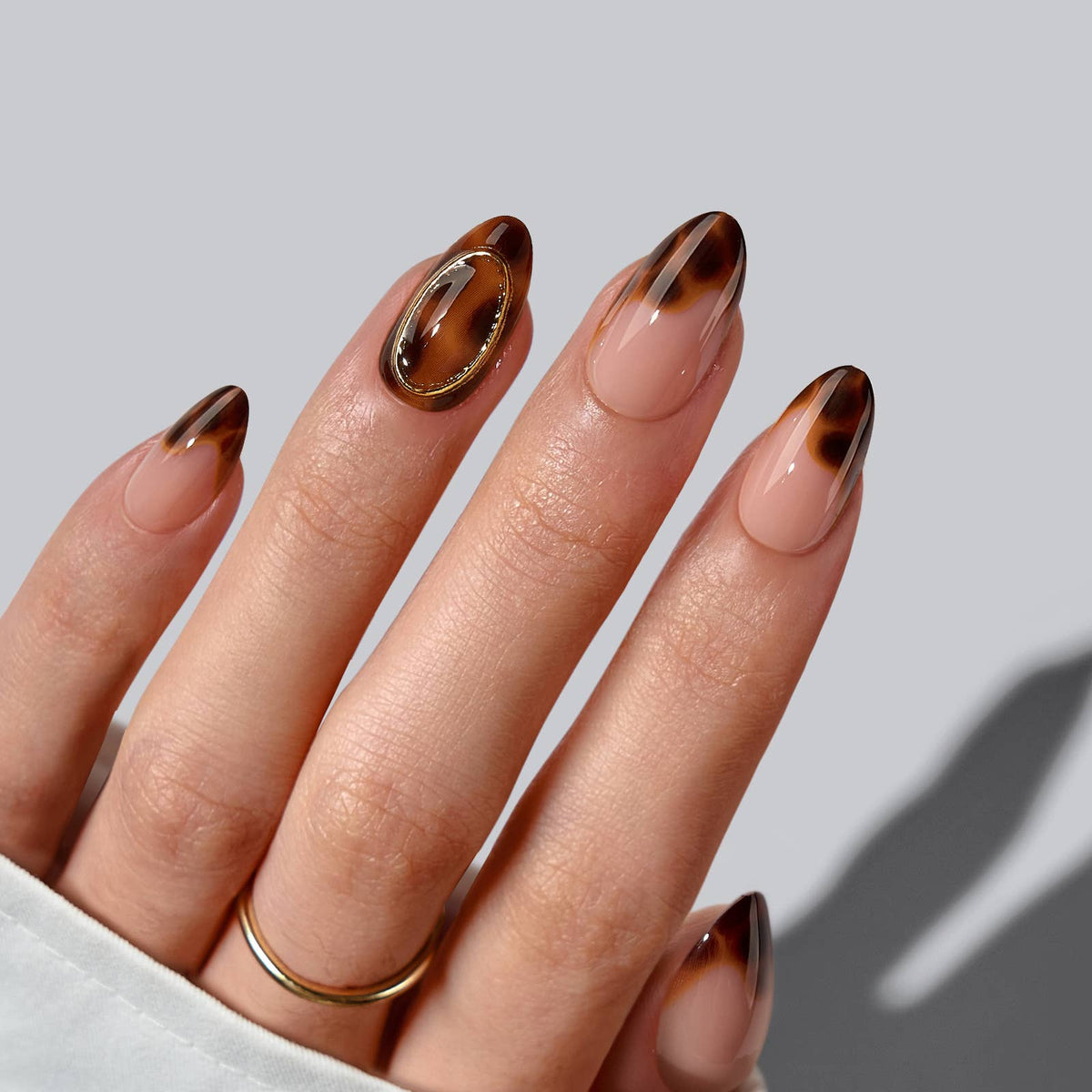 3D Golden French Tip Cat Eye Nails- 32pcs Short Almond Brown